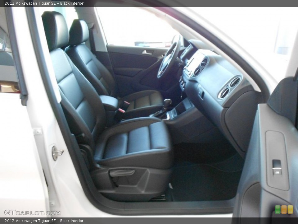 Black Interior Photo for the 2012 Volkswagen Tiguan SE #55456157