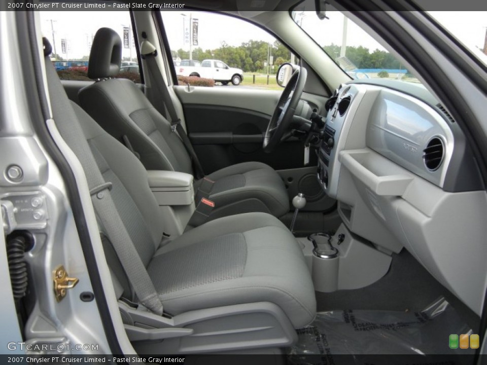 Pastel Slate Gray Interior Photo for the 2007 Chrysler PT Cruiser Limited #55457766