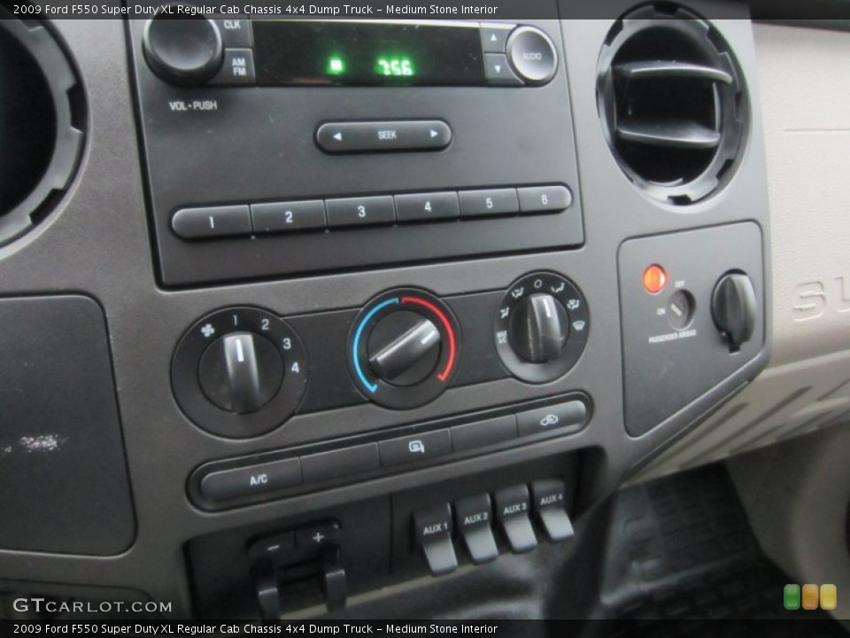 Medium Stone Interior Controls for the 2009 Ford F550 Super Duty XL Regular Cab Chassis 4x4 Dump Truck #55461120