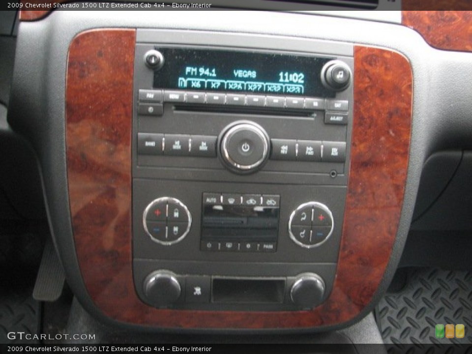 Ebony Interior Controls for the 2009 Chevrolet Silverado 1500 LTZ Extended Cab 4x4 #55461794
