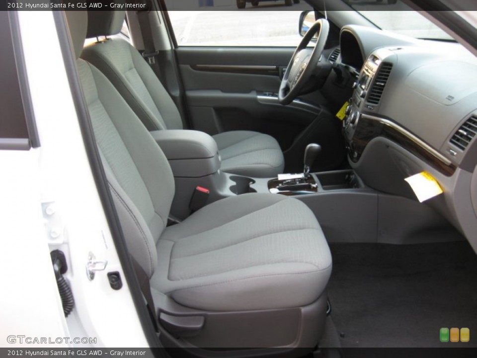 Gray Interior Photo for the 2012 Hyundai Santa Fe GLS AWD #55463642