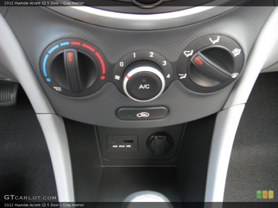 Gray Interior Controls for the 2012 Hyundai Accent GS 5 Door #55463945