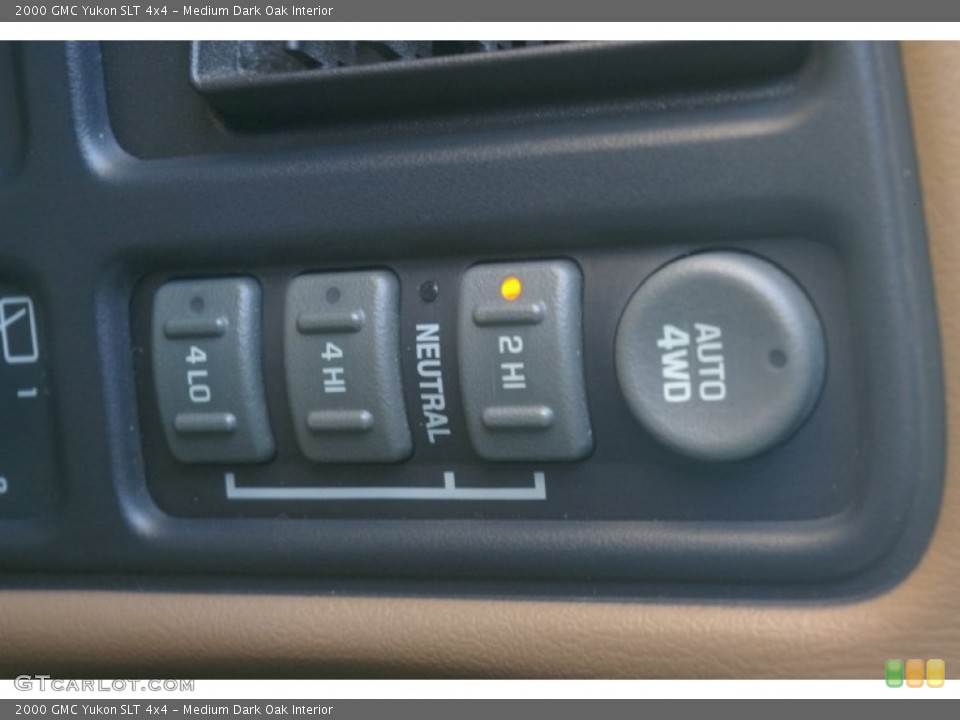 Medium Dark Oak Interior Controls for the 2000 GMC Yukon SLT 4x4 #55473394