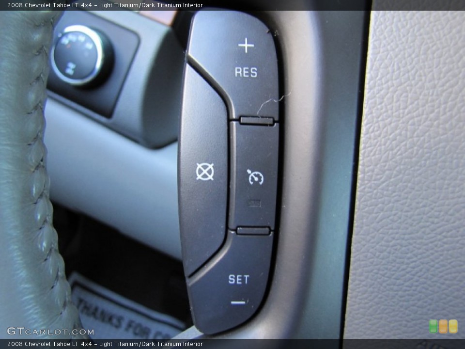 Light Titanium/Dark Titanium Interior Controls for the 2008 Chevrolet Tahoe LT 4x4 #55476648