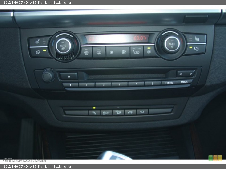 Black Interior Controls for the 2012 BMW X5 xDrive35i Premium #55484042