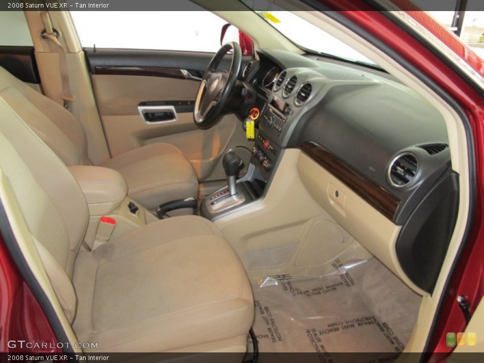 Tan Interior Photo for the 2008 Saturn VUE XR #55484342