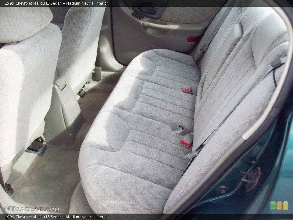Medium Neutral Interior Photo for the 1999 Chevrolet Malibu LS Sedan #55491435