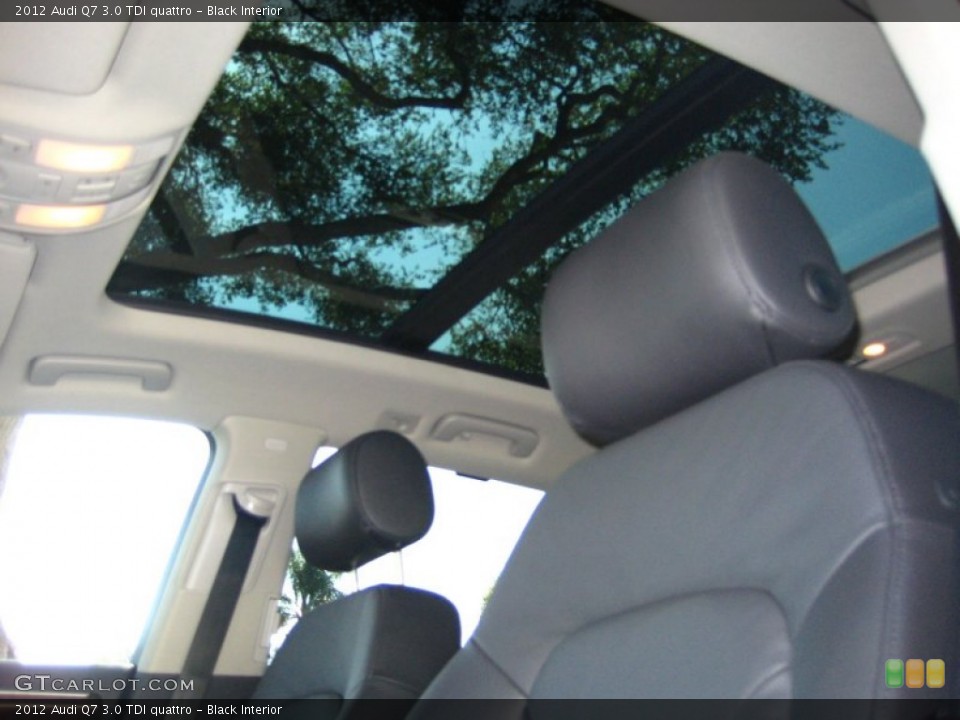 Black Interior Sunroof for the 2012 Audi Q7 3.0 TDI quattro #55507763