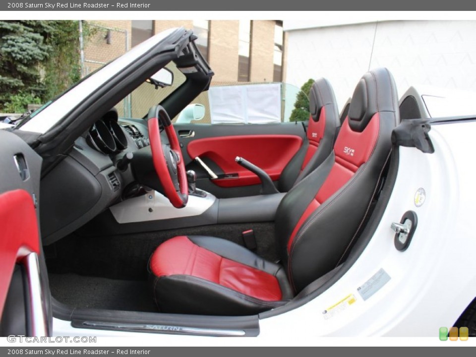 Red Interior Photo for the 2008 Saturn Sky Red Line Roadster #55509946