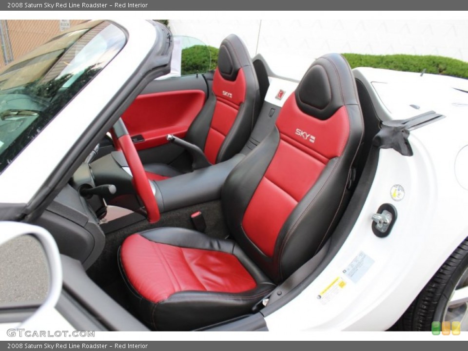 Red Interior Photo for the 2008 Saturn Sky Red Line Roadster #55509956