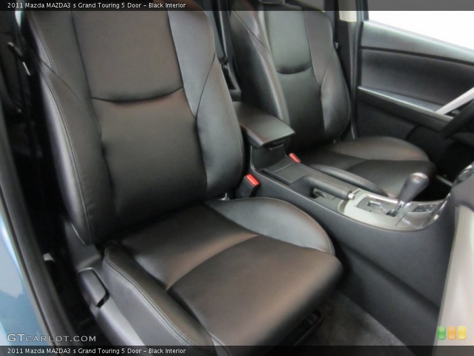 Black Interior Photo for the 2011 Mazda MAZDA3 s Grand Touring 5 Door #55511498