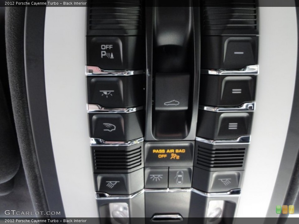 Black Interior Controls for the 2012 Porsche Cayenne Turbo #55517210