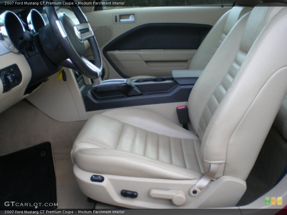 Medium Parchment Interior Photo for the 2007 Ford Mustang GT Premium Coupe #55517489