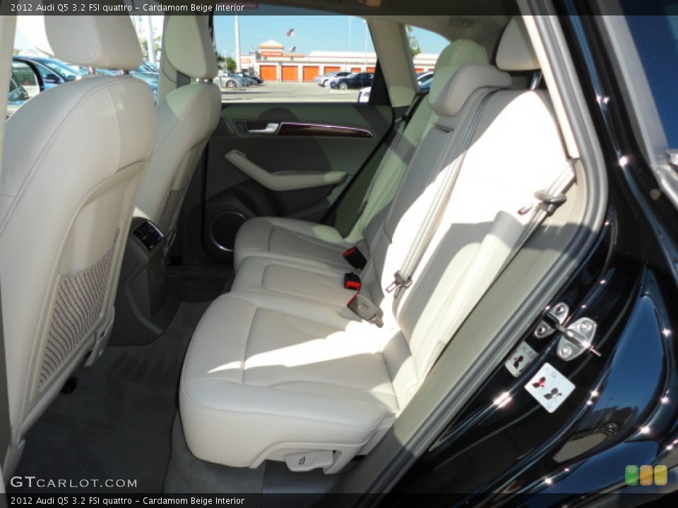 Cardamom Beige Interior Photo for the 2012 Audi Q5 3.2 FSI quattro #55520810