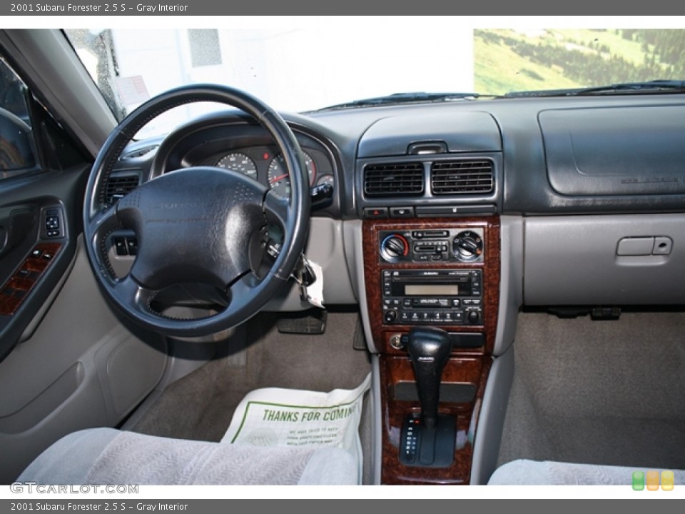 Gray Interior Dashboard for the 2001 Subaru Forester 2.5 S #55522853
