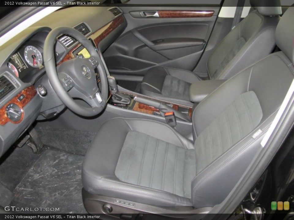 Titan Black Interior Photo for the 2012 Volkswagen Passat V6 SEL #55525019