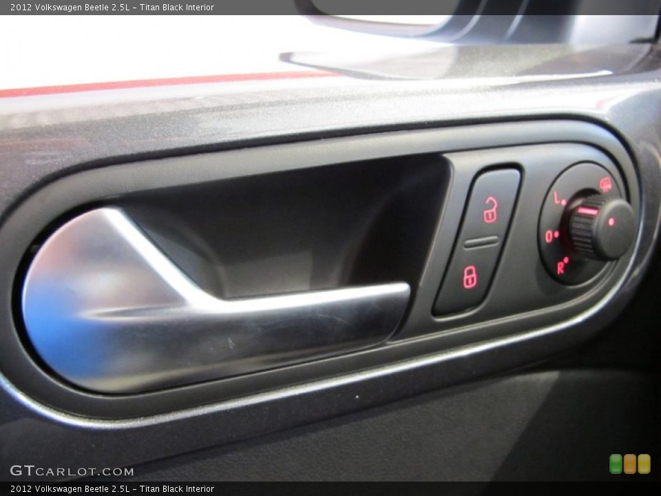 Titan Black Interior Controls for the 2012 Volkswagen Beetle 2.5L #55525501