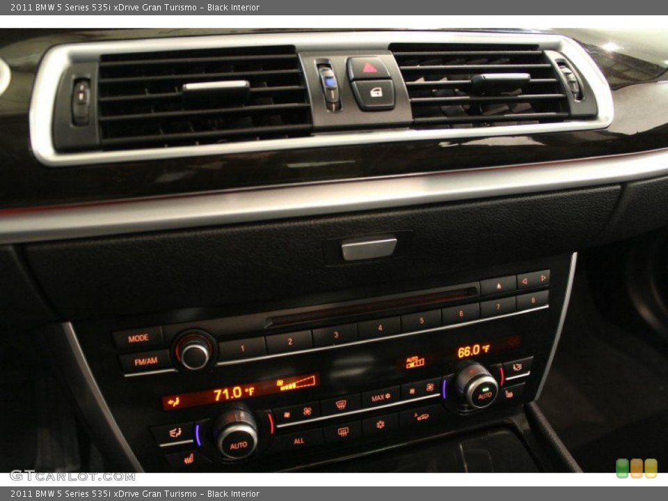 Black Interior Controls for the 2011 BMW 5 Series 535i xDrive Gran Turismo #55526000