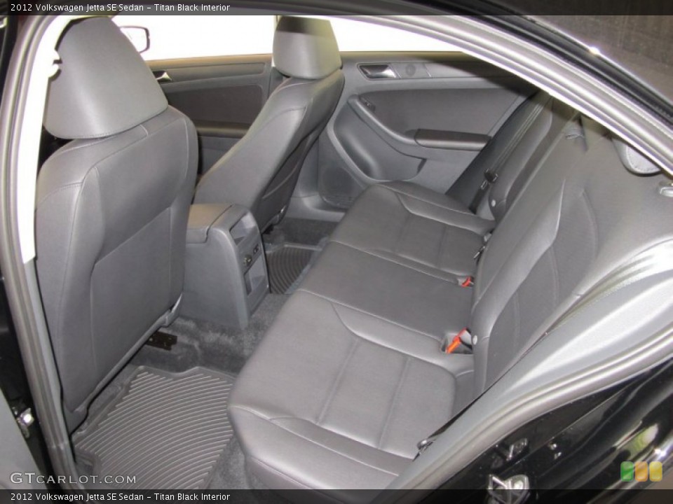 Titan Black Interior Photo for the 2012 Volkswagen Jetta SE Sedan #55526060