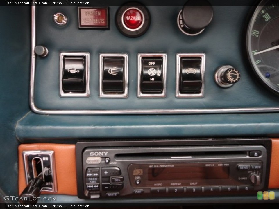Cuoio Interior Controls for the 1974 Maserati Bora Gran Turismo #55531784