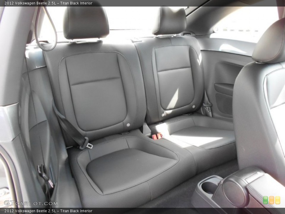 Titan Black Interior Photo for the 2012 Volkswagen Beetle 2.5L #55543035