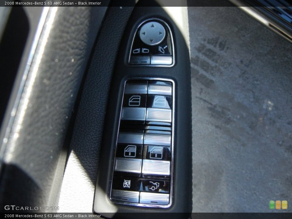 Black Interior Controls for the 2008 Mercedes-Benz S 63 AMG Sedan #55550643