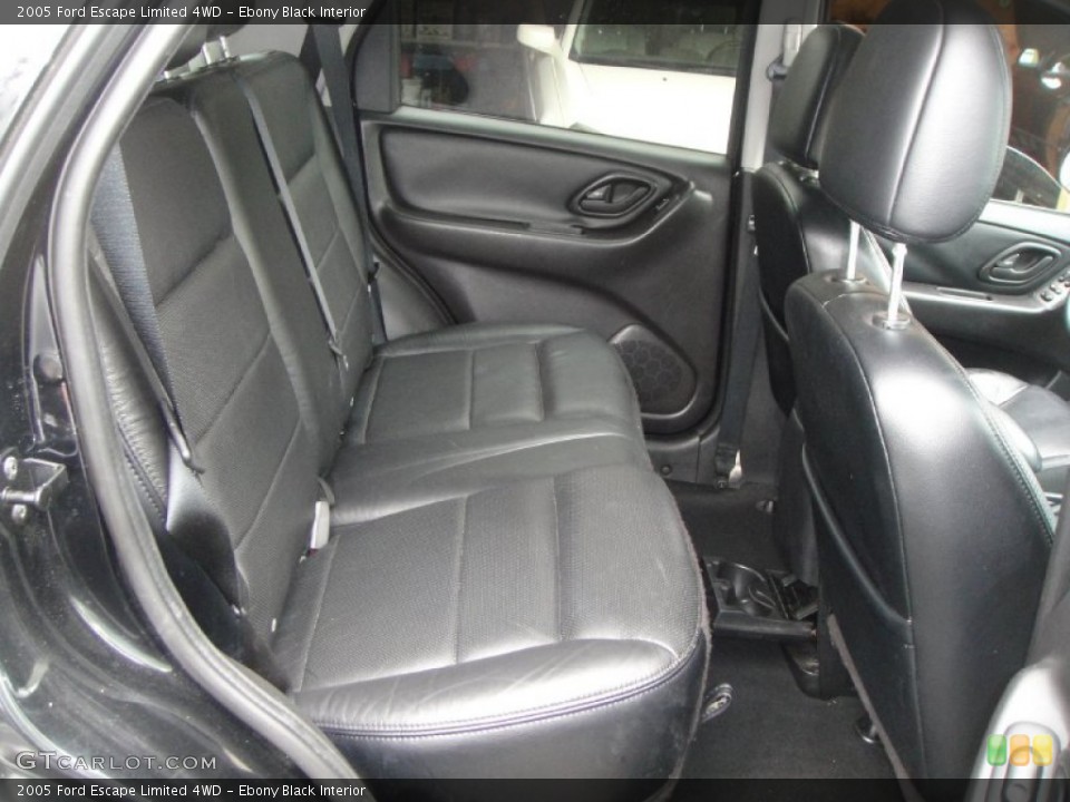 Ebony Black Interior Photo for the 2005 Ford Escape Limited 4WD #55559085