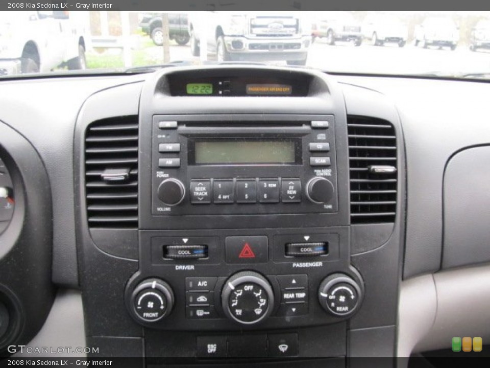 Gray Interior Controls for the 2008 Kia Sedona LX #55561733