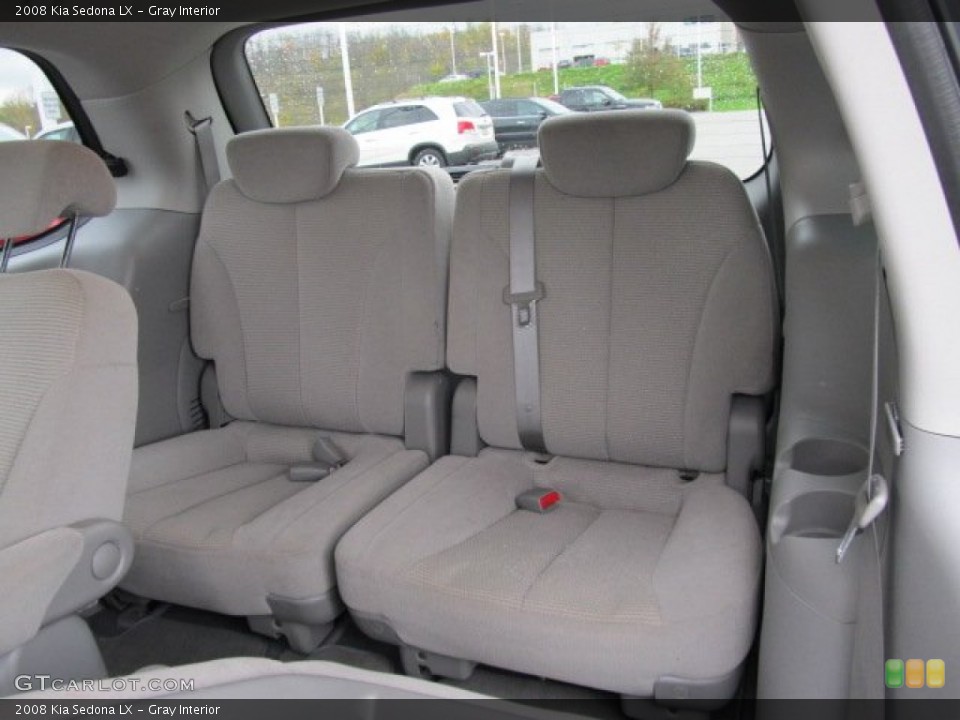 Gray Interior Photo for the 2008 Kia Sedona LX #55561792