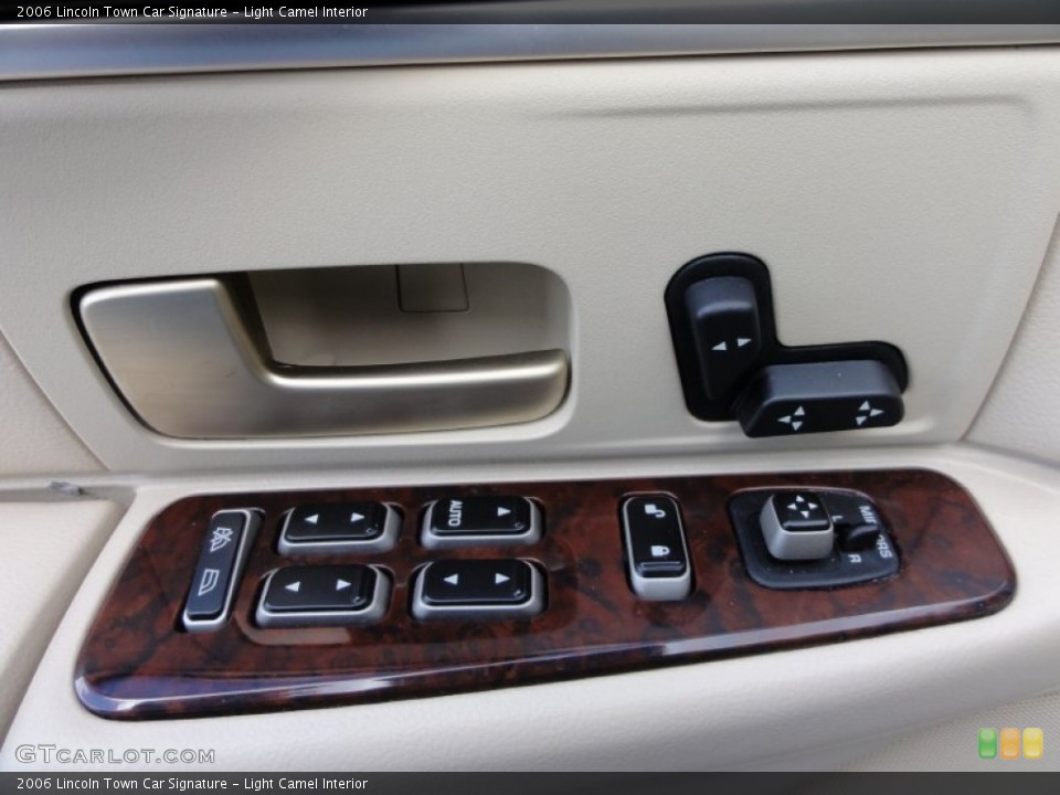 Light Camel Interior Controls for the 2006 Lincoln Town Car Signature #55565145