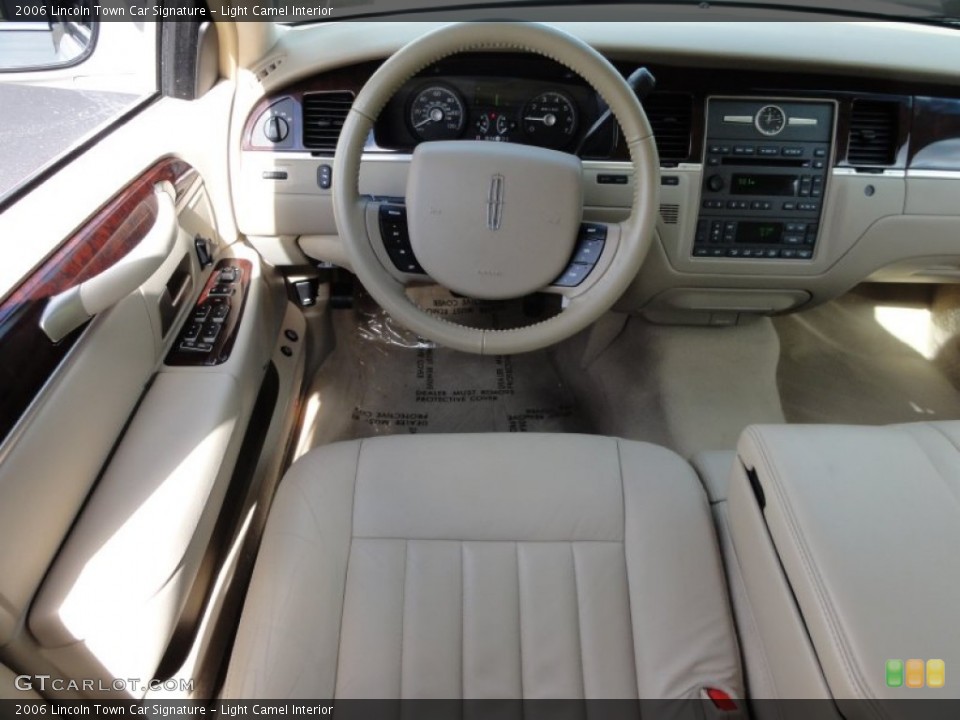 Light Camel Interior Dashboard for the 2006 Lincoln Town Car Signature #55565244