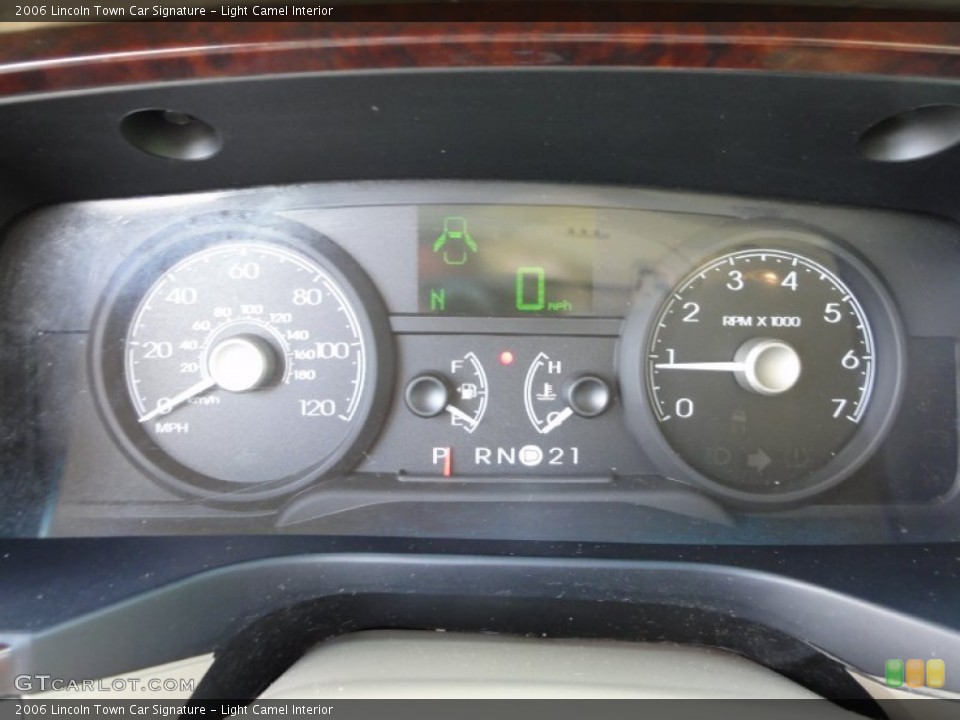 Light Camel Interior Gauges for the 2006 Lincoln Town Car Signature #55565295