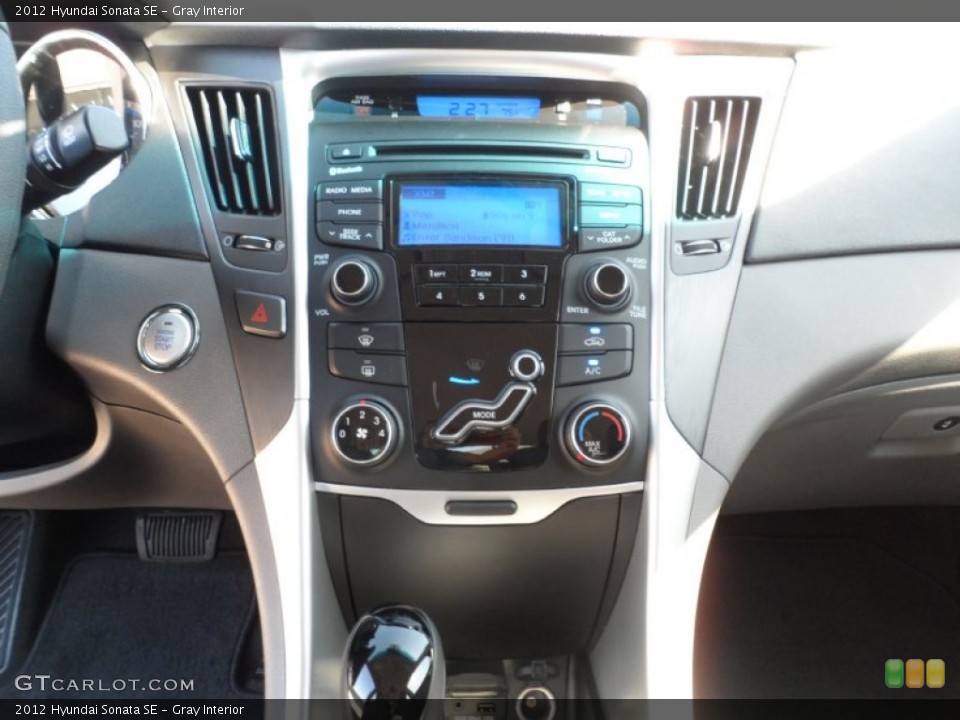 Gray Interior Controls for the 2012 Hyundai Sonata SE #55574532
