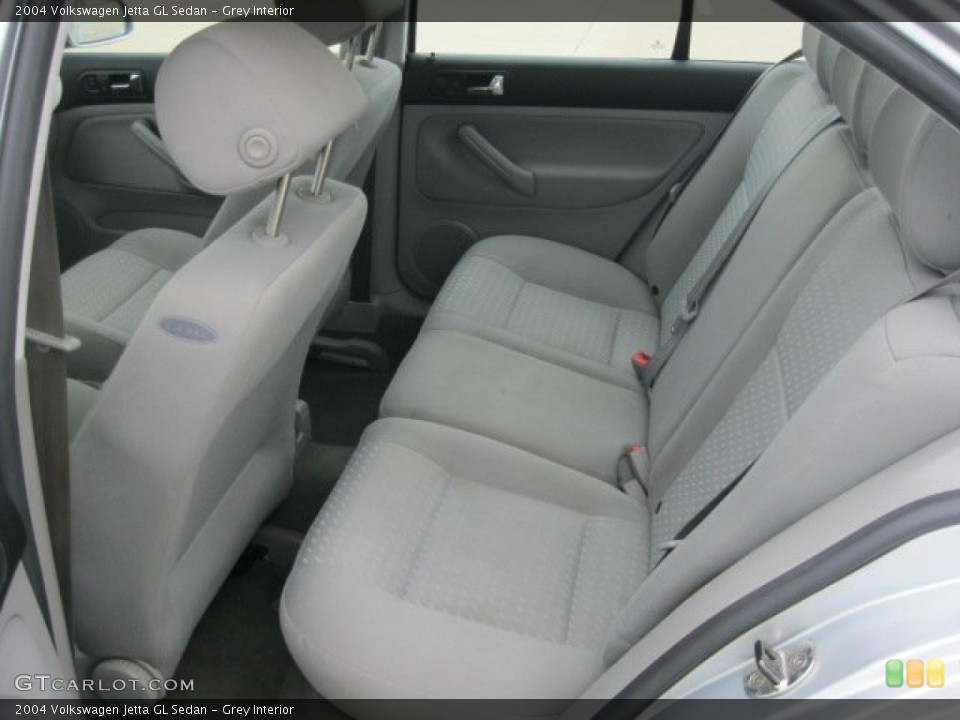 Grey Interior Photo for the 2004 Volkswagen Jetta GL Sedan #55579254