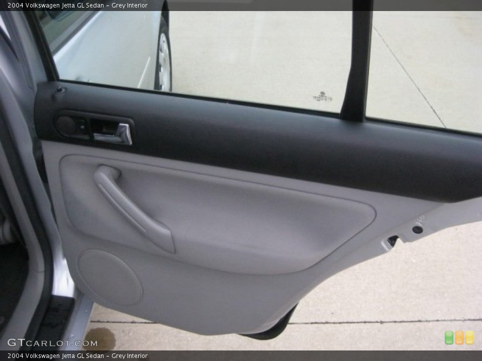 Grey Interior Door Panel for the 2004 Volkswagen Jetta GL Sedan #55579269