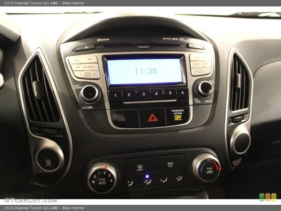 Black Interior Controls for the 2010 Hyundai Tucson GLS AWD #55581294