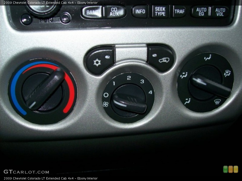 Ebony Interior Controls for the 2009 Chevrolet Colorado LT Extended Cab 4x4 #55584280