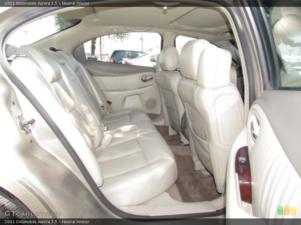 Neutral Interior Photo for the 2001 Oldsmobile Aurora 3.5 #55595697