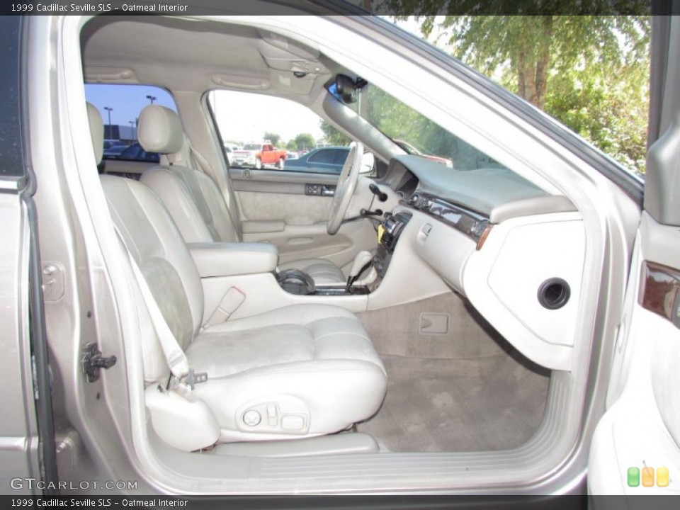Oatmeal Interior Photo for the 1999 Cadillac Seville SLS #55596063