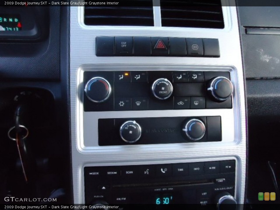 Dark Slate Gray/Light Graystone Interior Controls for the 2009 Dodge Journey SXT #55603171