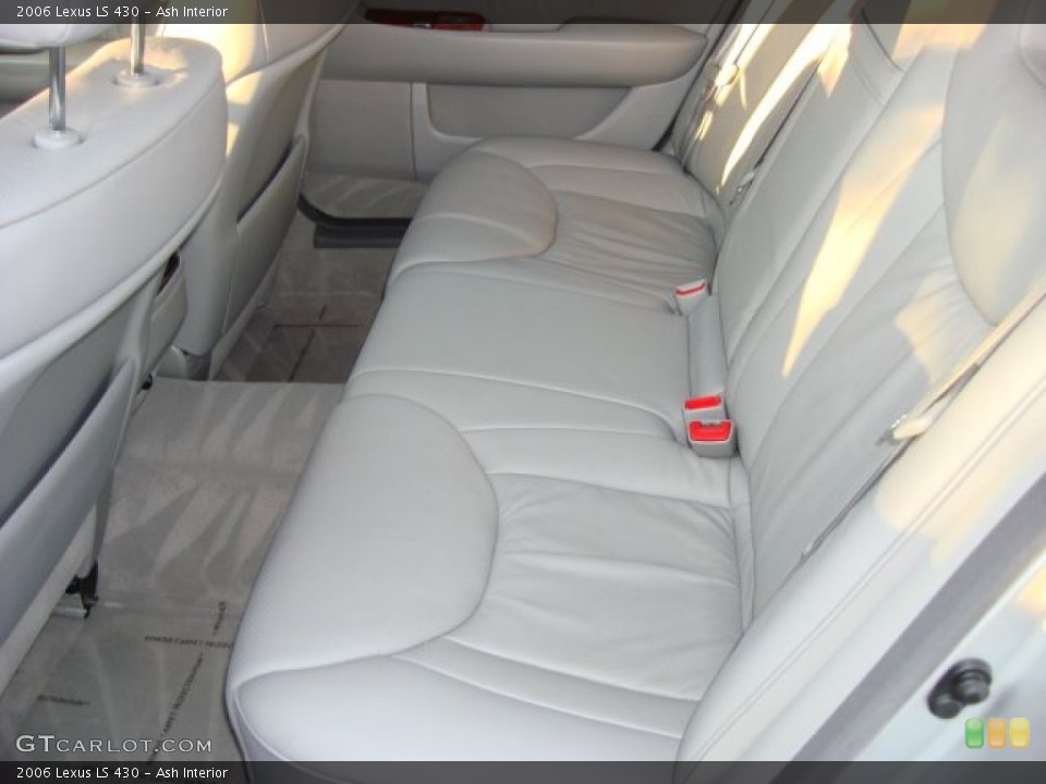 Ash Interior Photo for the 2006 Lexus LS 430 #55605958