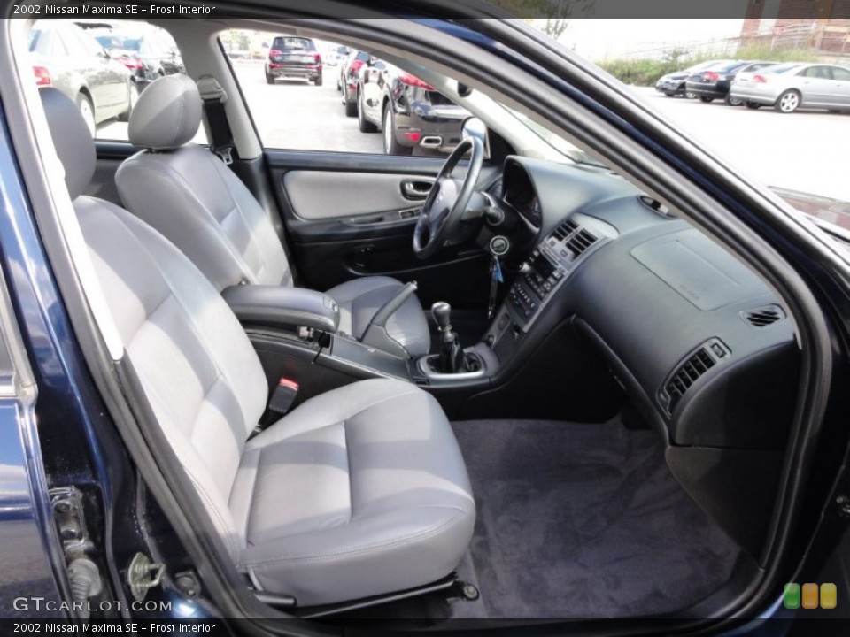 Frost Interior Photo for the 2002 Nissan Maxima SE #55607974