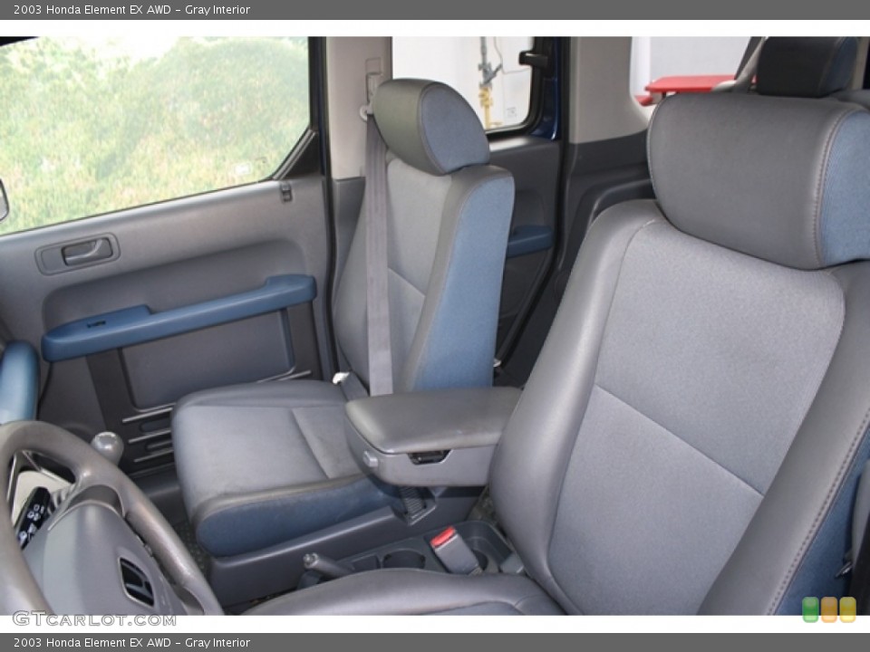 Gray Interior Photo for the 2003 Honda Element EX AWD #55611424