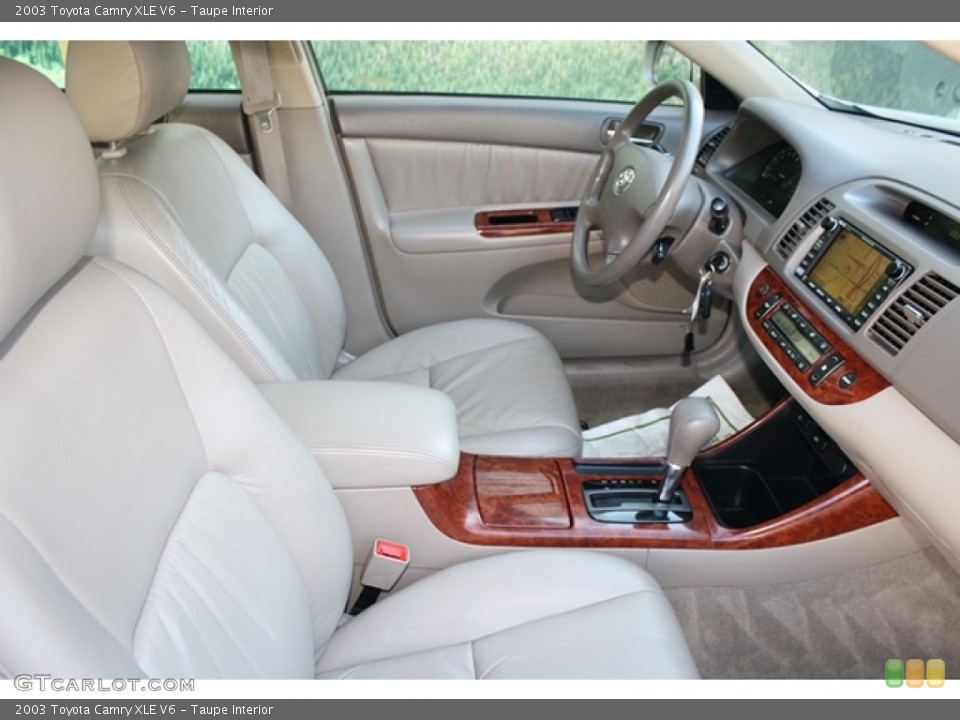 Taupe Interior Photo for the 2003 Toyota Camry XLE V6 #55620738