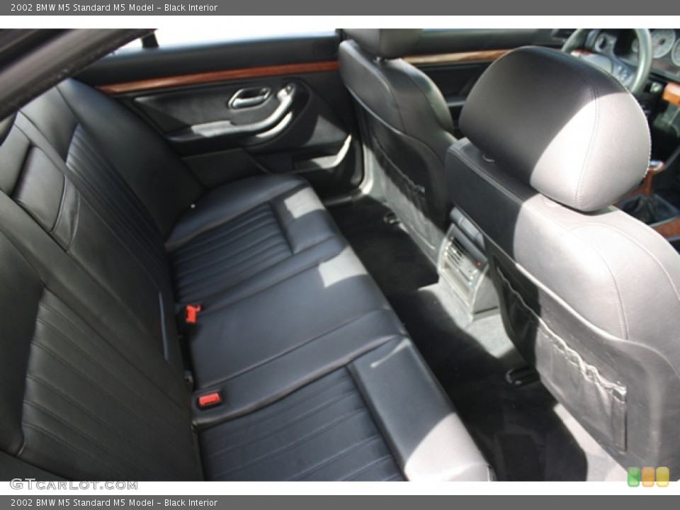 Black Interior Photo for the 2002 BMW M5  #55620888