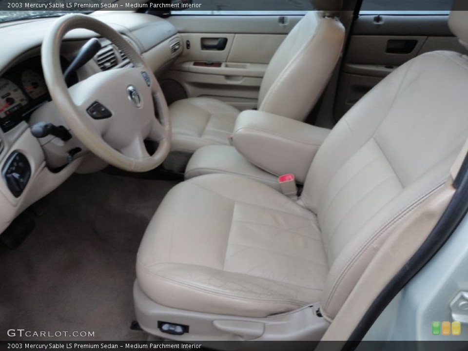 Medium Parchment Interior Photo for the 2003 Mercury Sable LS Premium Sedan #55623359
