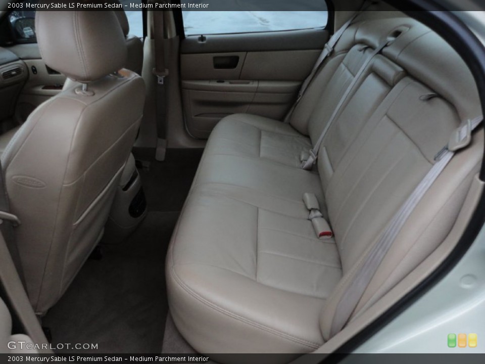 Medium Parchment Interior Photo for the 2003 Mercury Sable LS Premium Sedan #55623377