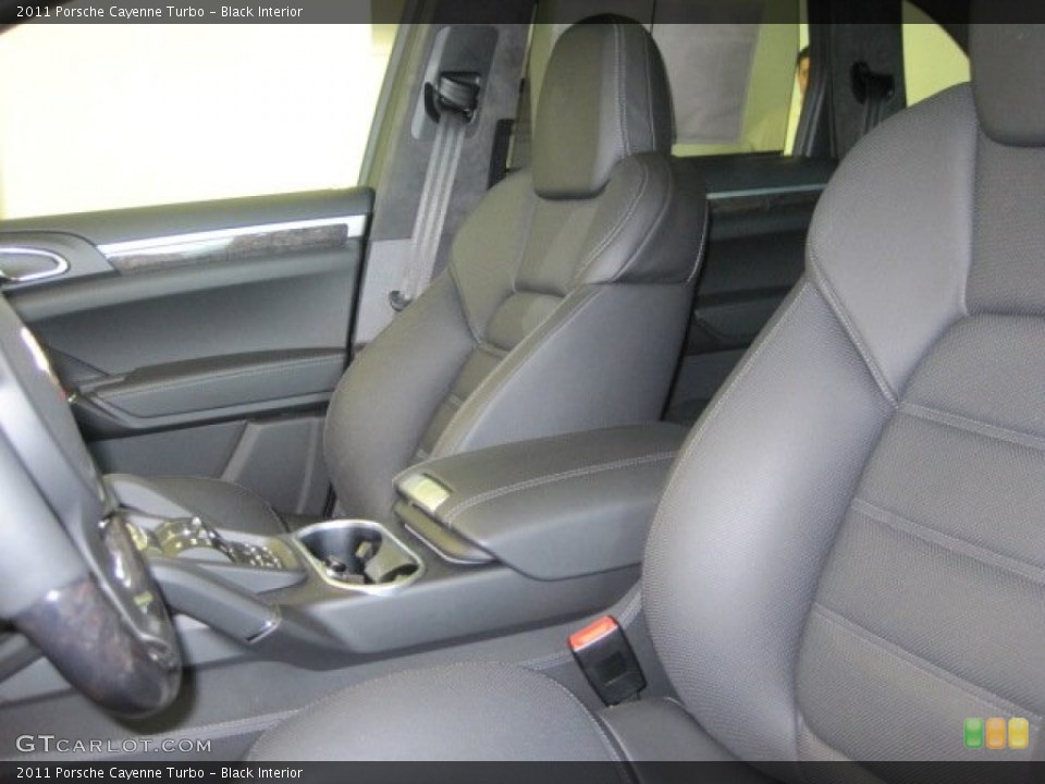Black Interior Photo for the 2011 Porsche Cayenne Turbo #55624757