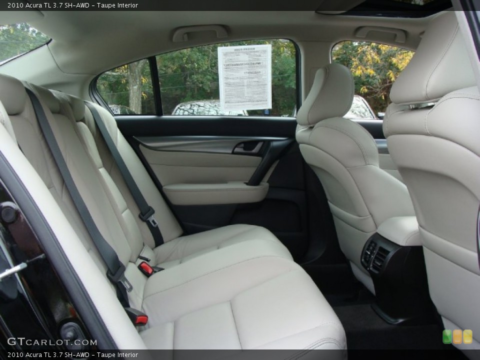 Taupe Interior Photo for the 2010 Acura TL 3.7 SH-AWD #55624981