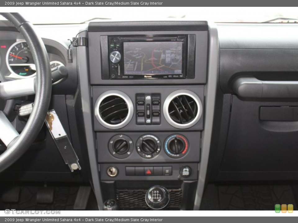 Dark Slate Gray/Medium Slate Gray Interior Controls for the 2009 Jeep Wrangler Unlimited Sahara 4x4 #55630970